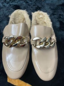 Chain Detail Fur Lined Loafers