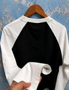 H&amp;M Graphic Heavy Reglan Tee