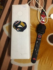 Apple Series 7 With Starap And Charger