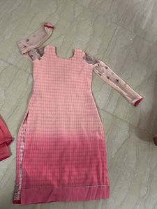 Elegant Pink Salwar Kameez Suit