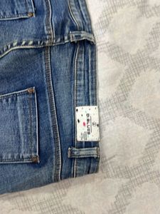 Classic Blue Denim capri Jeans