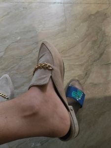 Belly Type Slipper Good Condition