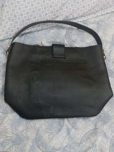 Chic Black Faux Leather Shoulder Bag