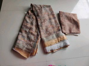 Elegant Geometric Print Saree with Blouse