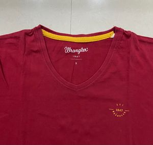 Wrangler Maroon V-Neck T-Shirt