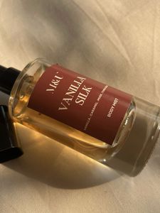 M&amp;U Vanilla Silk Body Mist