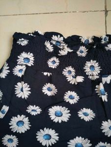 Daisy Print Shorts