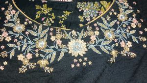 Elegant Navy Blue Kurta with Floral Print