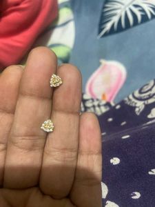 gold stud