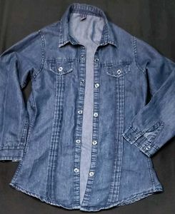 Stylish Blue Denim Button-Down Shirt