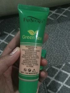 Fabsecret green Tea Foundation