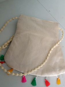 Embroidered Bird Tapestry Shoulder Bag