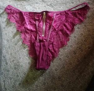 unisex Thong with Zipper Detail La Senza Orginal