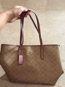 Coach Signature Tote Bag