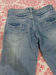 A perfect jeans for you don't miss