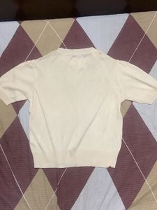 Cream Puff Sleeve Knit Top