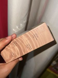 Akind Drop a Hint Skin Tint SPF 30