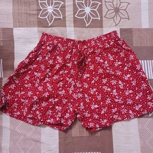 Cute Floral Print Red Shorts