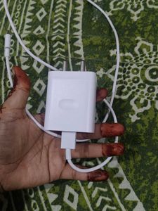 SUPERVOOC Fast Charger