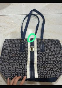 Tommy Hilfiger Tote Bag