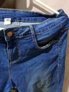 Women jeans