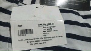 Sleeveless Crop Top