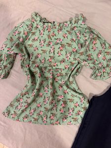 Chic Floral Print Top🥝🌳