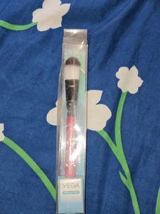 Vega Foundation Brush - New