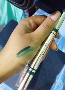 Swiss Beauty Chrome &amp; Matte Twin Eyeshadow