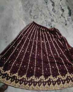 Exquisite Embroidered Lehenga Skirt with dupatta