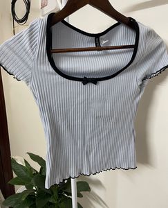 Cute Ribbed Crop Top with Bow Detail