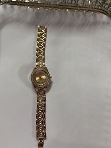 Elegant Gold-Tone Ladies Watch