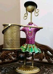 Decorative Metal Figurine Pen Holder