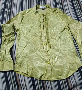 Elegant Lime Green Button-Up Shirt