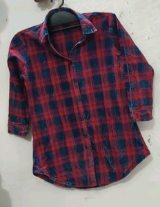 Red &amp; Black Plaid Long Sleeve Shirt