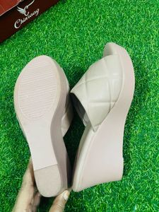 Nude heels 👠 very comfortable lightweight unused
