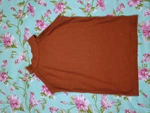 Ribbed Mock Neck Top