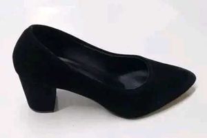 New Black Velevet Heels 👠 😍