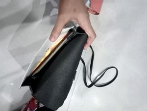 🔥  Pack Of 1 Beautiful casual slingbag