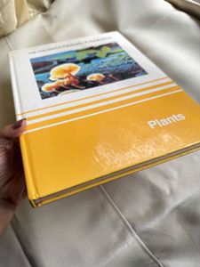 Children's Treasury of Knowledge: Plants