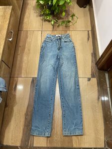 Classic Blue straight fit Jeans