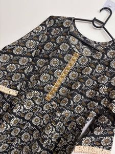 Stylish Black Floral Print Kurta
