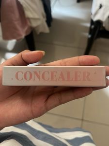 BRAND NEW CONCEALER Makeup