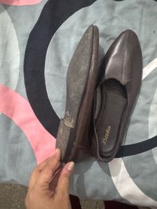 Leather Jutis