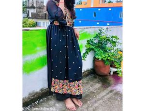 Elegant Black Kurta Set with Floral Embroidery