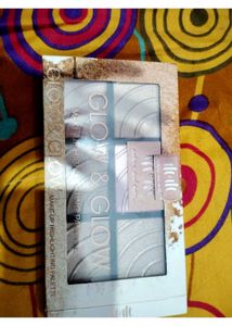 Glow Highlighting Palette with free kajal🎁