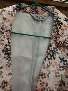 Elegant Patterned Blazer Woman
