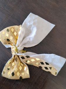 Golden Bow Festive Gift