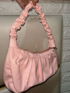 Chic Pink Ruched Shoulder Bag