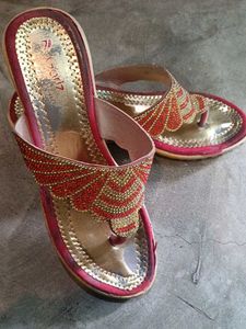 Embellished Ethnic Slippers
